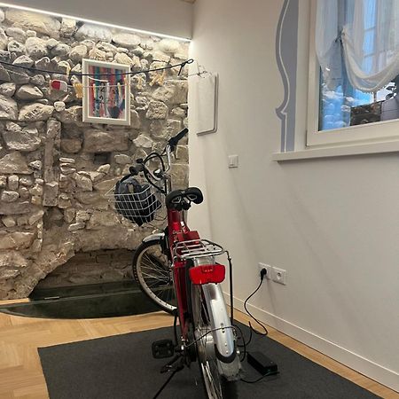 La Piccola Casa Al Lago - Intera Casa Con 3 Camere E 2 Box Сало Экстерьер фото