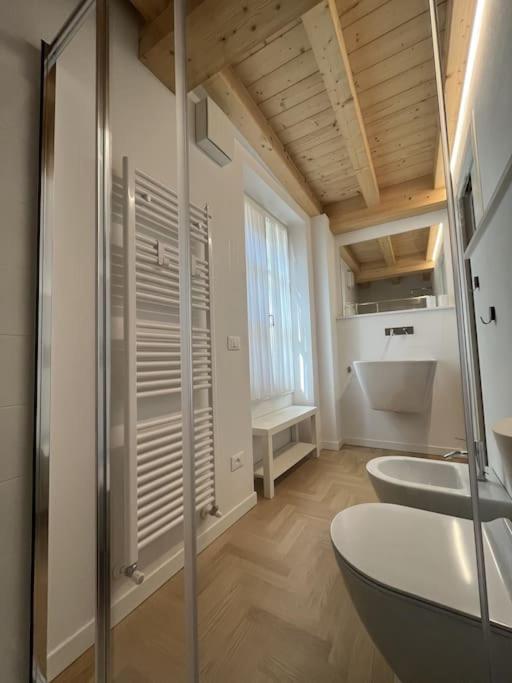 La Piccola Casa Al Lago - Intera Casa Con 3 Camere E 2 Box Сало Экстерьер фото